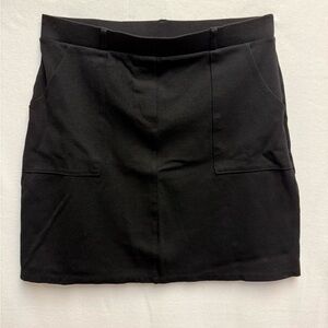 Gilli Black Mini Skirt with Front Patch Pockets